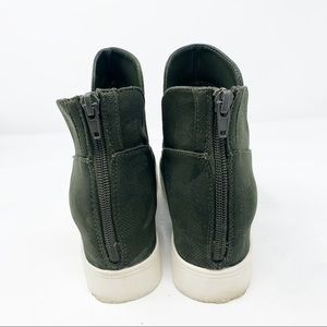 steve madden winnie sneaker bootie camo